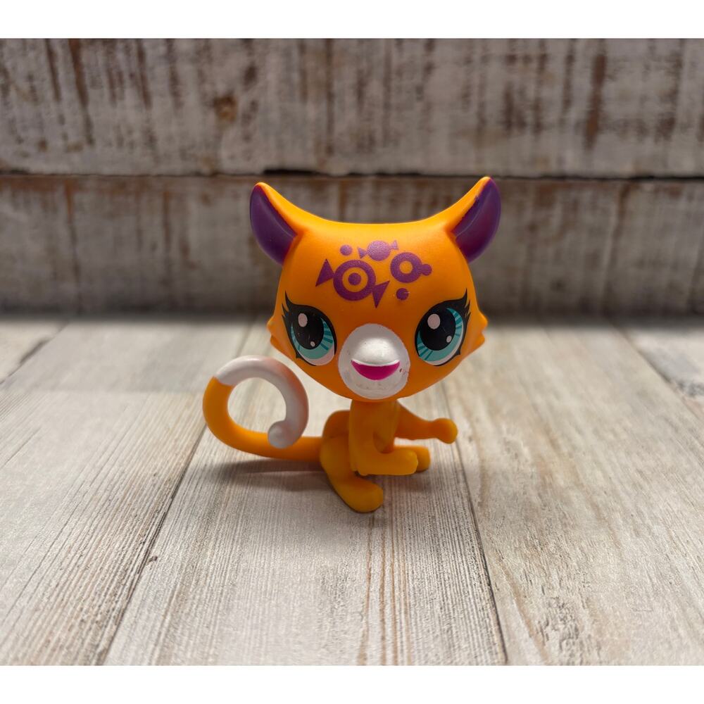 LPS Jaguar Orange Blue Eyes Purple Ears Littlest Pet Shop Sweet Safari EUC